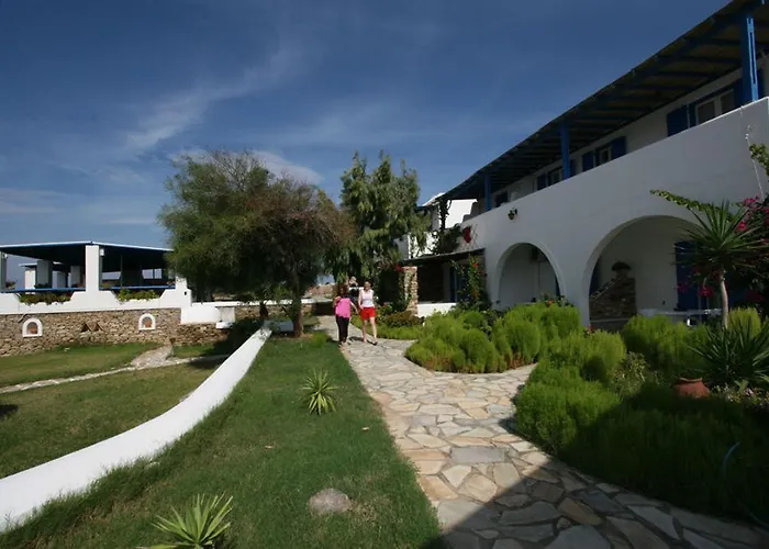 Skarmoutsos 招待所 3*