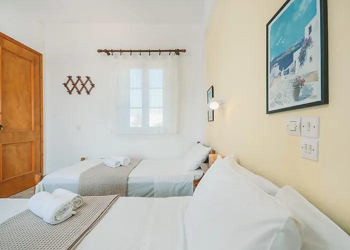 Skarmoutsos 招待所 3*