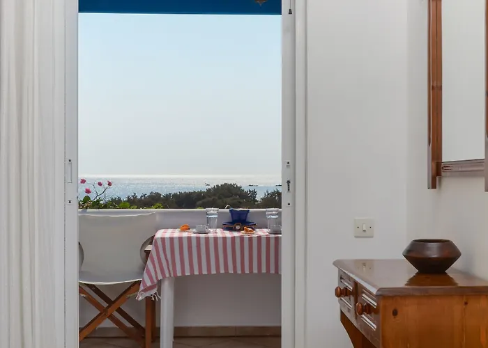 Skarmoutsos 招待所 阿里克海滩